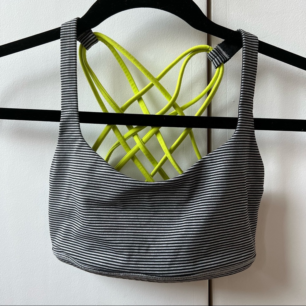 Lululemon sports bra size 2